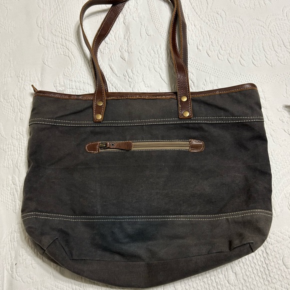 Myra Bag Handmade - Picture 5 of 11